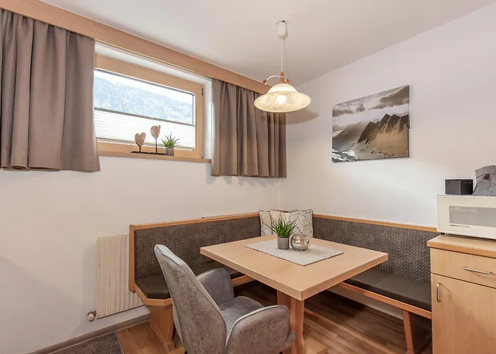 Gustls Ferienhaeusl * سولدن