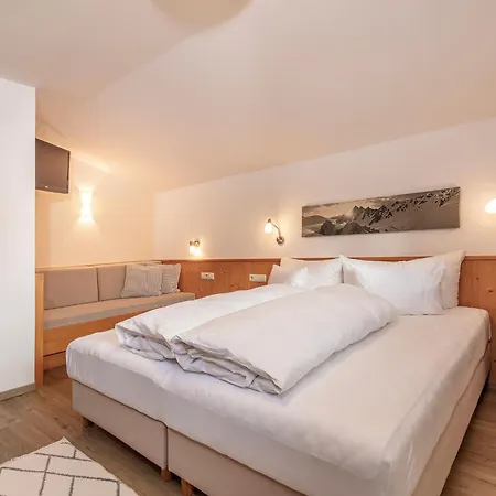 Gustls Ferienhaeusl * 索尔登